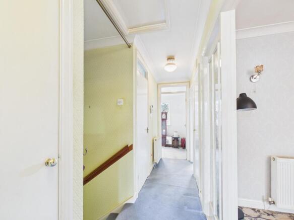 2 bed Apartment for sale Image 6
