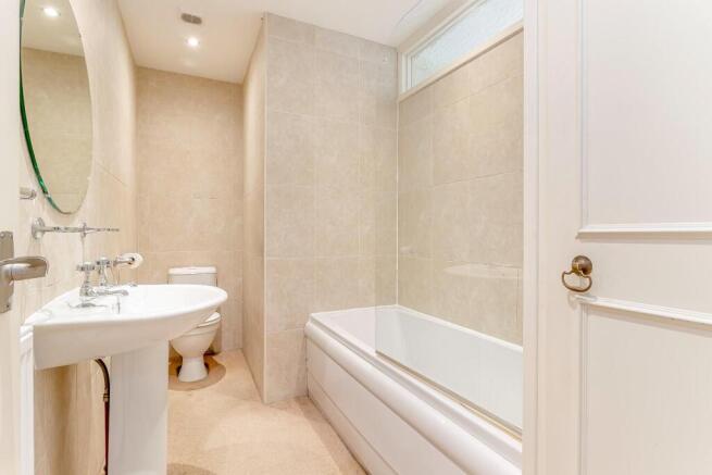 1 bed Apartment for sale Image 8