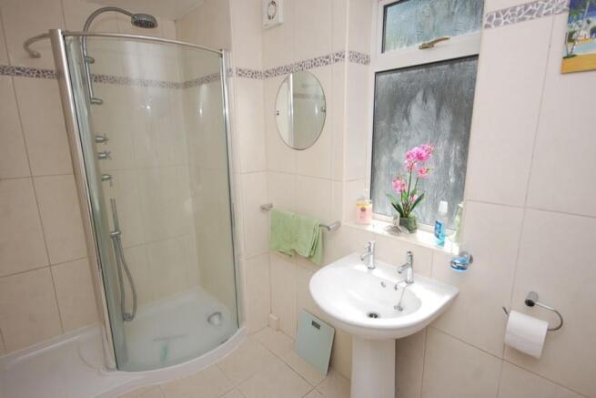 Shower Room / WC