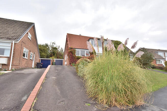 2-bed semi-detached on Ronaldshay Drive, Richmond, £255,000