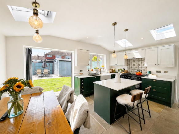Kitchen 1.png