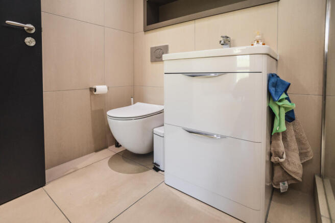 3 bed Block of Apartments for sale Image 11
