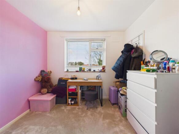 2 bed Semi-Detached for sale Image 6