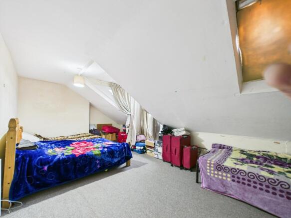 6 bed Flat for sale Image 9