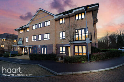 William Close, WELWYN GARDEN CITY