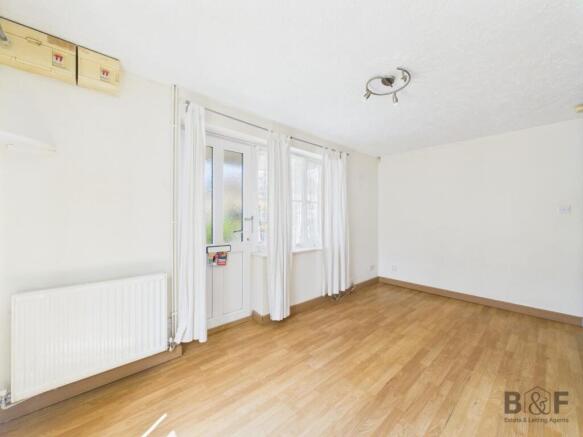 CAM01872G0-PR0412-STILL001.jpg