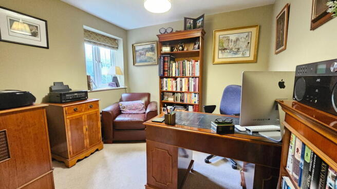 Photo 9