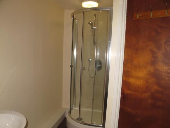 1 bed House to rent Image 6