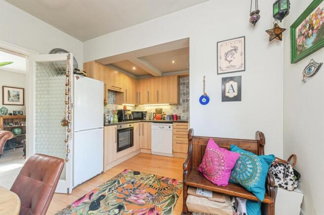 3 bed Terraced for sale Image 6