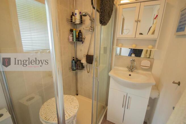 1 bed Park Home for sale Image 11