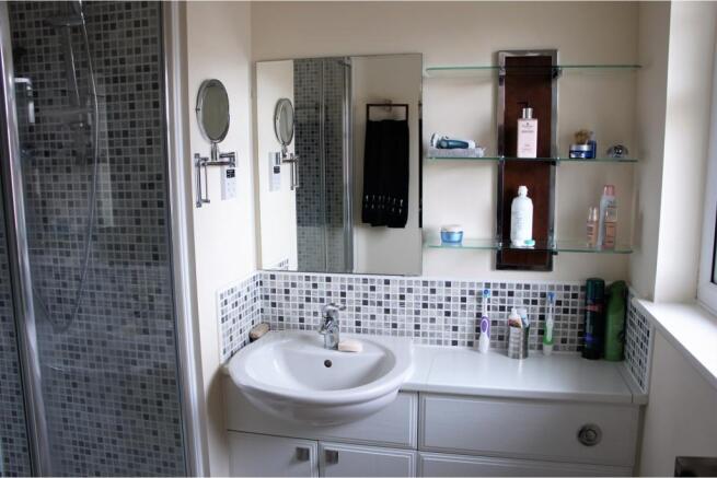 Master En-suite