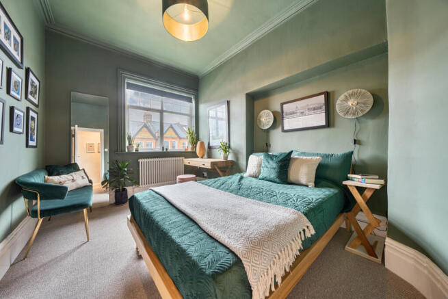 1423049-4-69cbb14...