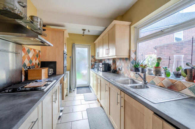 1426010-4-69b053b...