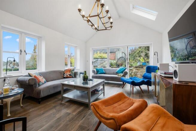 Living Room.jpg