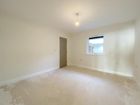 2 bed Flat for sale Image 6
