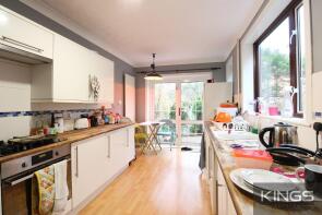 64, Highfield Lane, Southampton SO17 1RJ