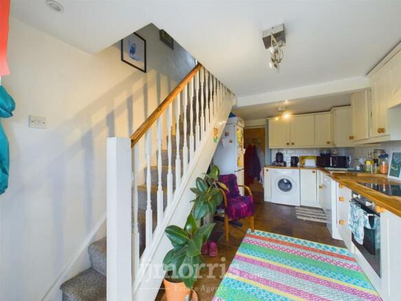 CAM03686G0-PR0072-STILL002.jpg