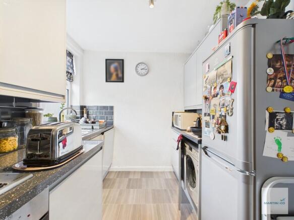 CAM03394G0-PR0332...