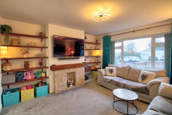 IMG_8324_5_6_Interior 4