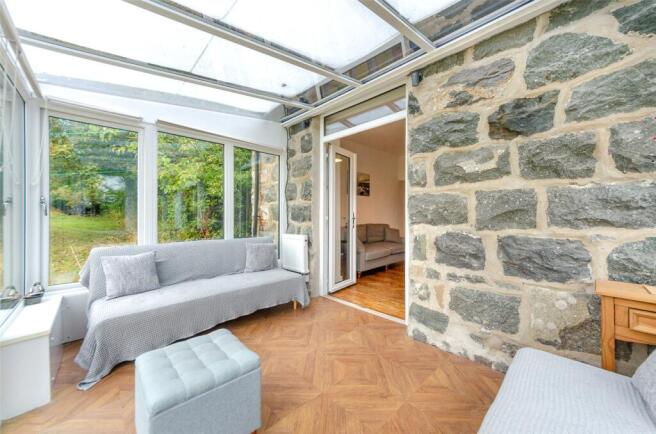 Criccieth, Gwynedd, LL52 photo 4