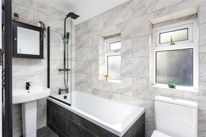 3 bed Terraced for sale Image 11