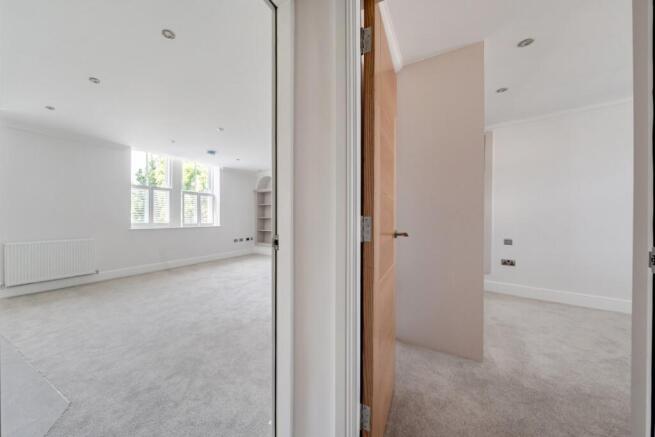 1 bed Flat to rent Image 8