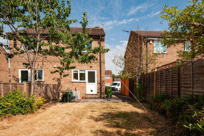 2 bed Semi-Detached for sale Image 6