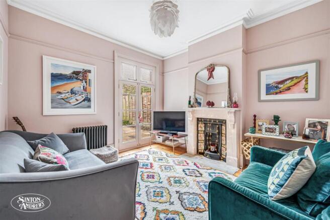 4 St Dunstans Recp a.jpg