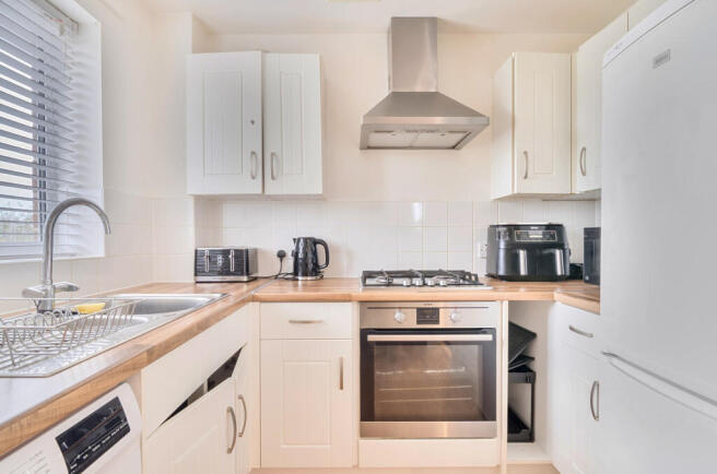 1362560-7-68e8cf4...