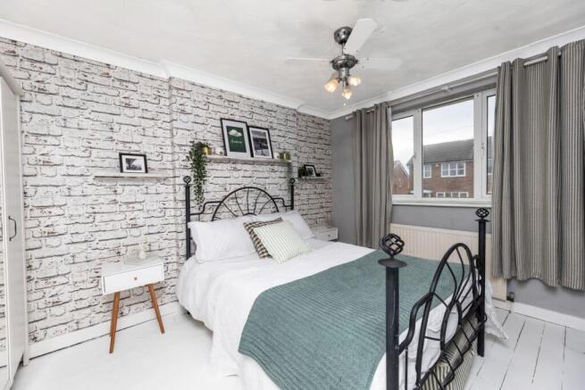 3 bed Semi-Detached for sale Image 9