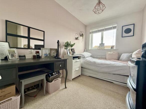 Bedroom2.jpg