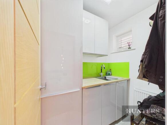 4 bed Detached for sale Image 12