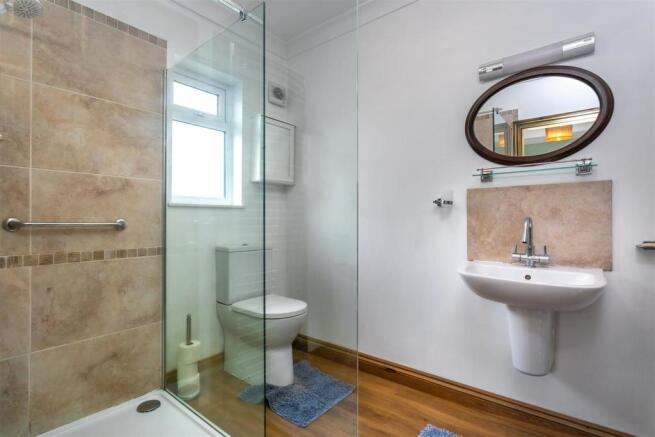 Ensuite.jpg