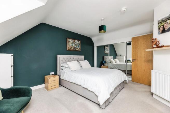3 bed Semi-Detached for sale Image 11