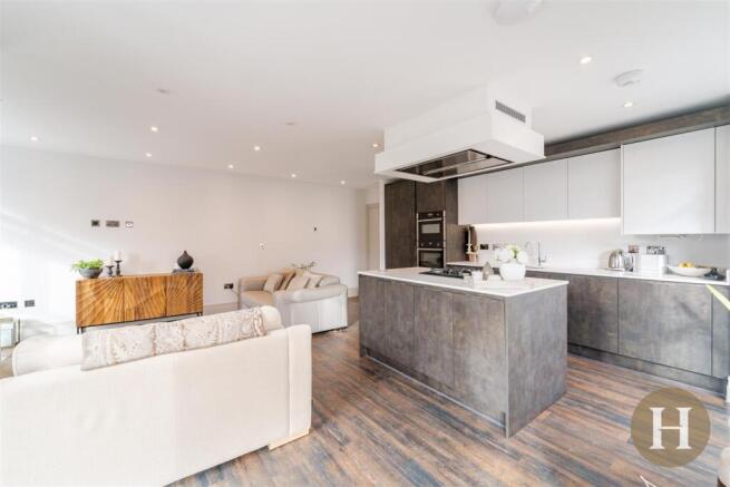 Hadleigh Estate Agents-14.jpg