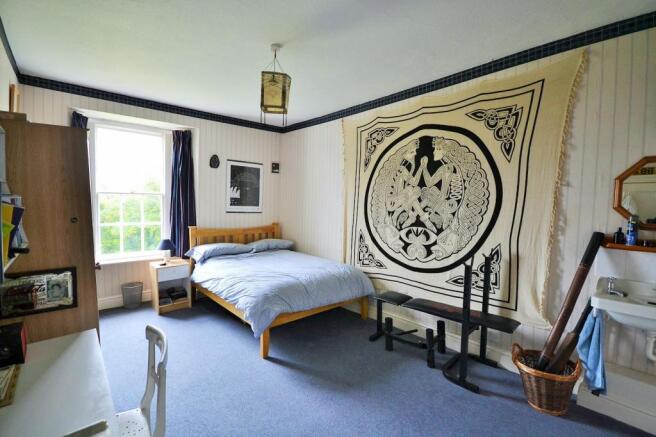 BEDROOM 5