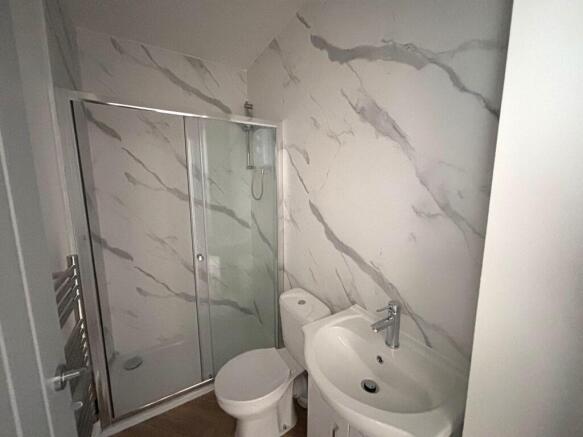 1 bed Flat to rent Image 10