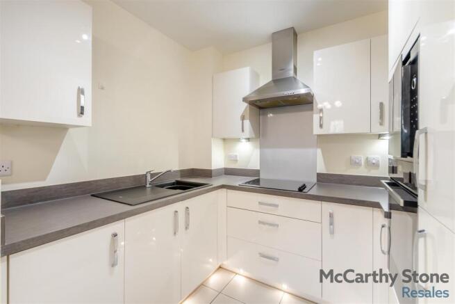 1 bed Apartment for sale Image 6