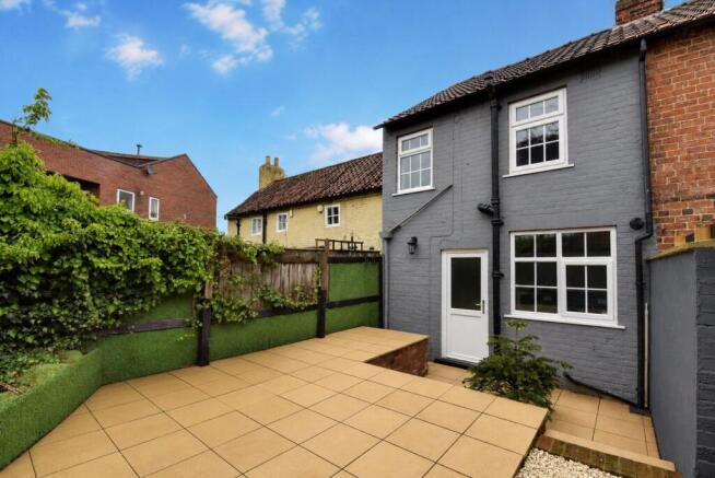 2 bed Terraced for sale Image 9