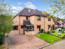 27, Bernay Gardens, Bolbeck Park, Milton Keynes MK15 8QD