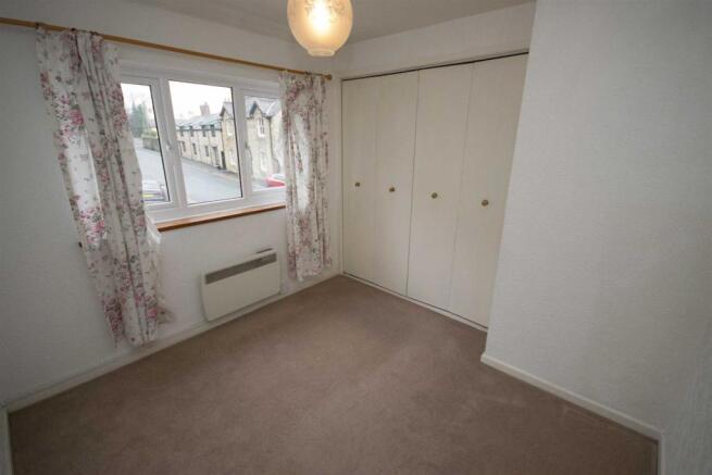 DOUBLE BEDROOM