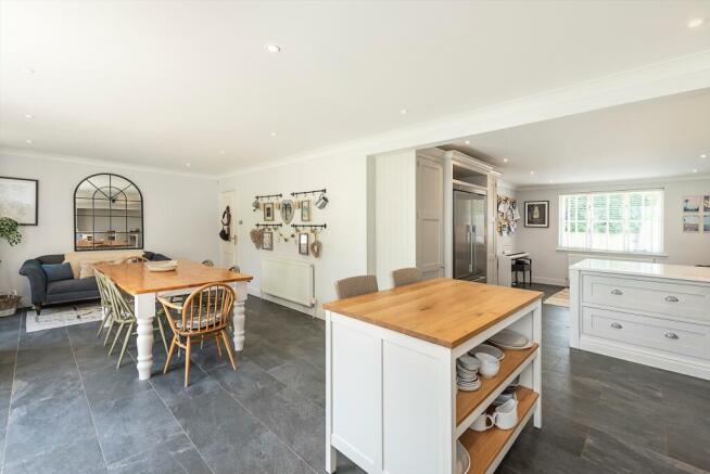 Kitchen/breakfast/fa