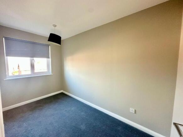 2 bed Town House to rent Image 10