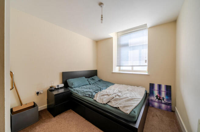 2 bed Flat for sale Image 6