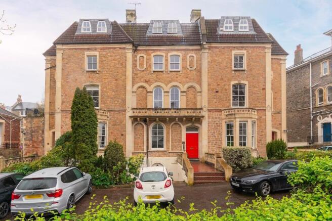 1O6MCN - External C.jpg