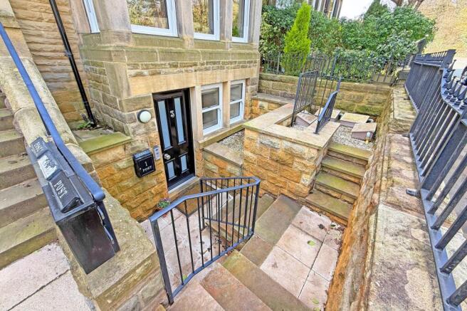 2 bed Flat for sale Image 10
