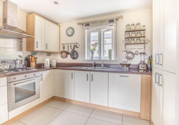 Hunloke Way, Malmesbury, SN16 photo 4