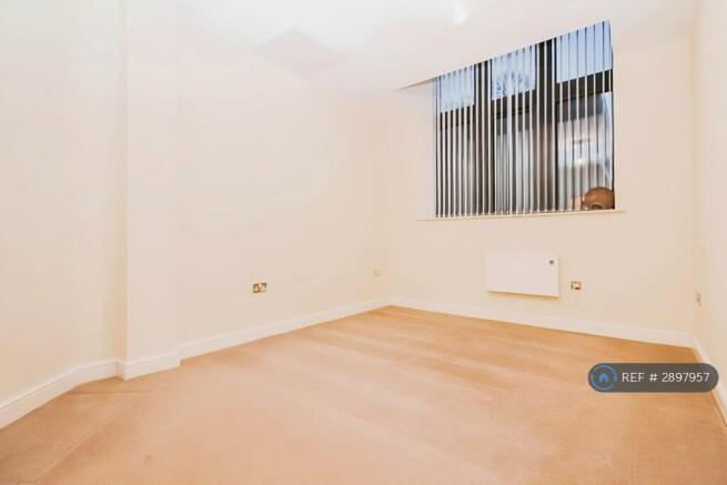 2 bed Flat to rent Image 4