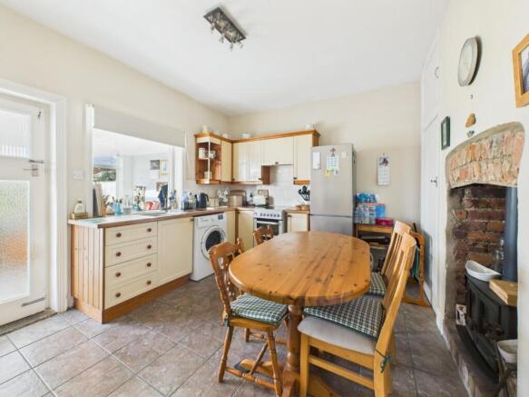 2 bed Detached Bungalow for sale Image 10