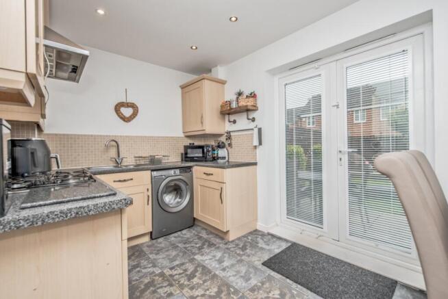 2 bed Terraced for sale Image 9